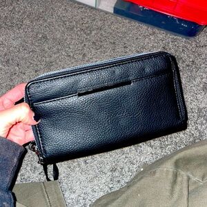 Black Wallet
